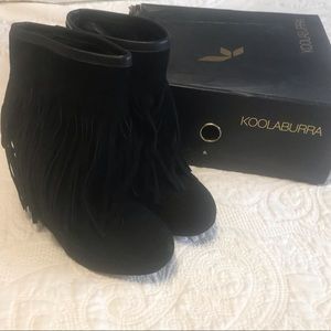 Kookaburra wedge fringe boot